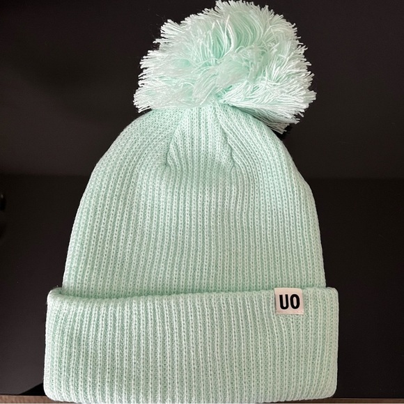 Urban Outfitters UO Ribbed Pompom Green Mint Beanie NWT ❄️🍁 - Picture 3 of 7